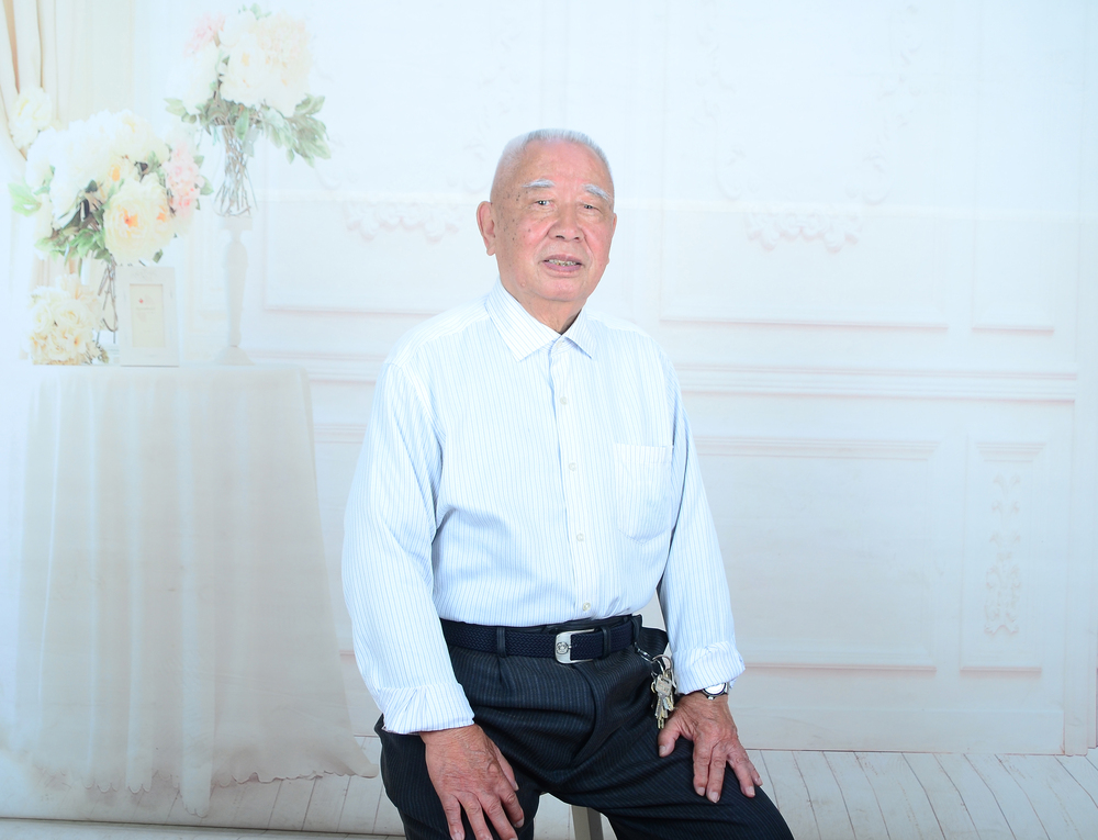 3  十佳五老 崇义 黄俊洐.jpg